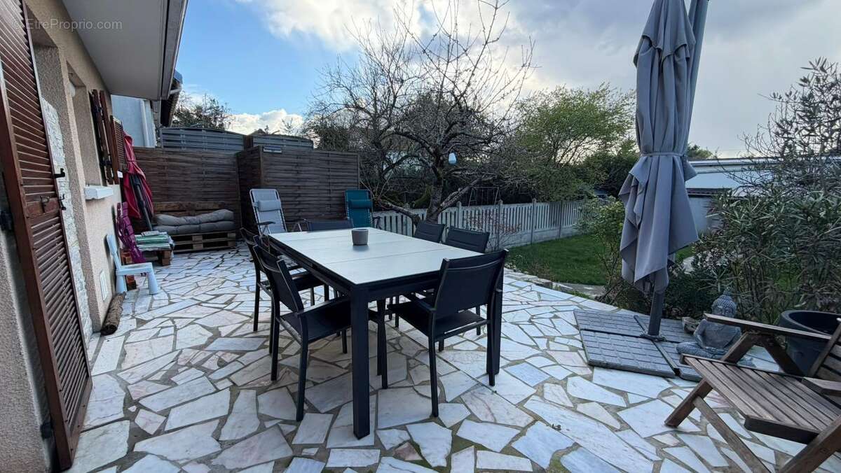 Maison à NEUILLY-SUR-MARNE