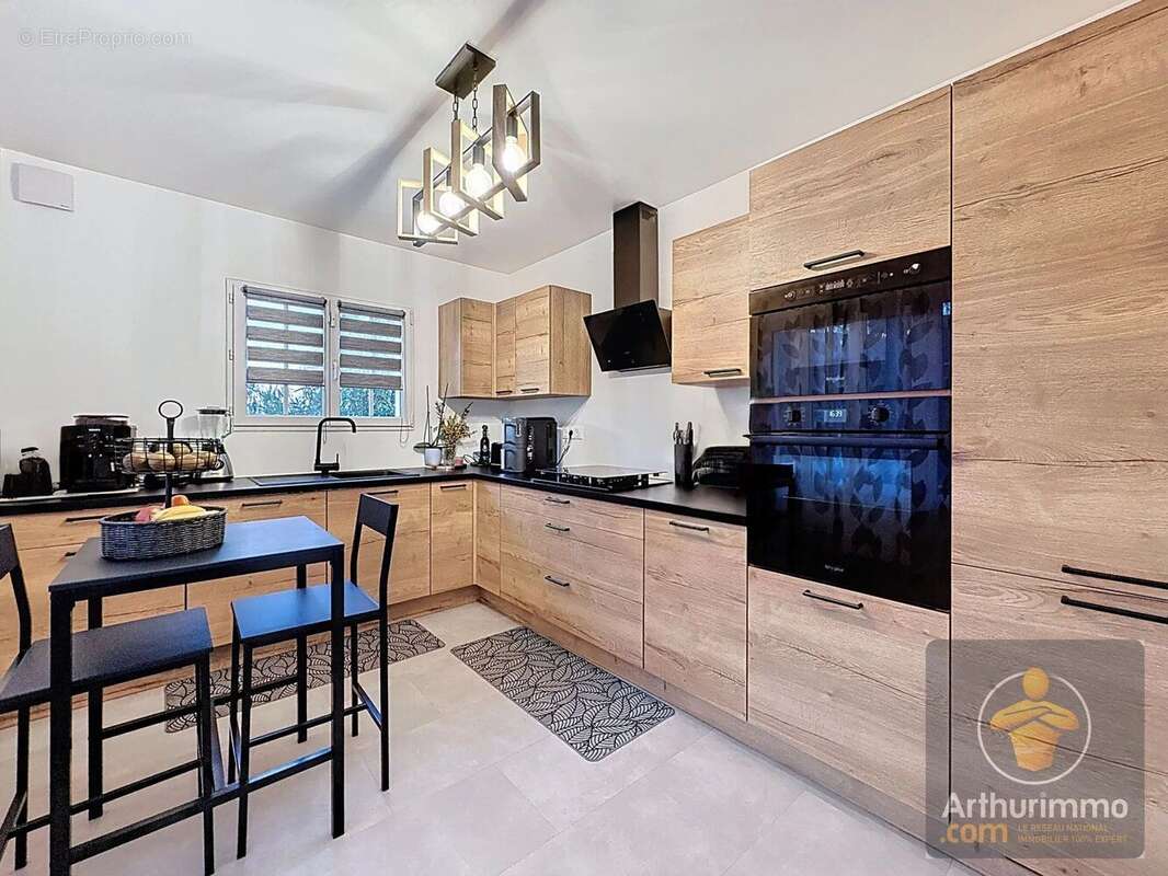 Maison à VILLENEUVE-SAINT-GEORGES