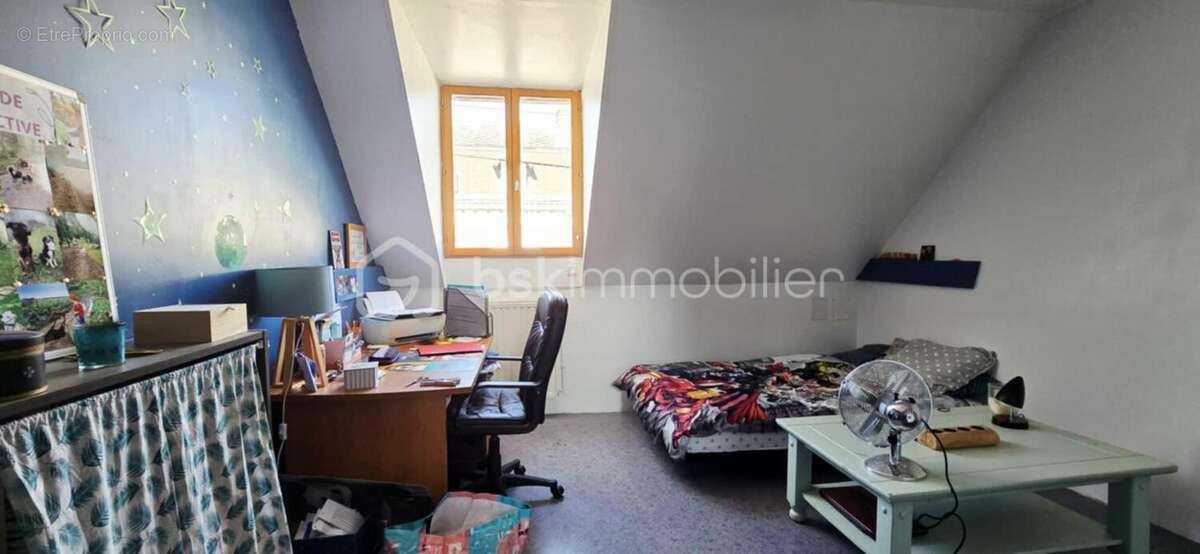 A vendre, Ailly-sur-Noye, belle maison composée de 3 grandes chambres, porche d'entrée et jardin - photo 6