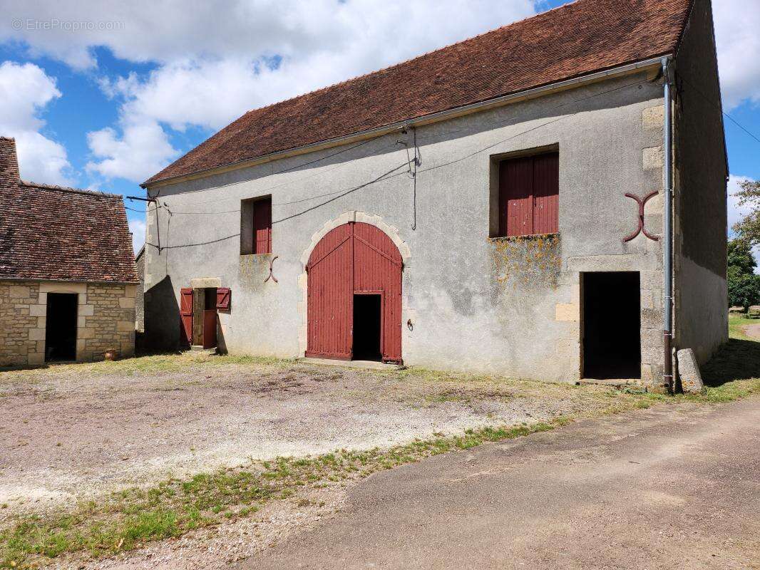 Maison à SAINTE-COLOMBE-DES-BOIS