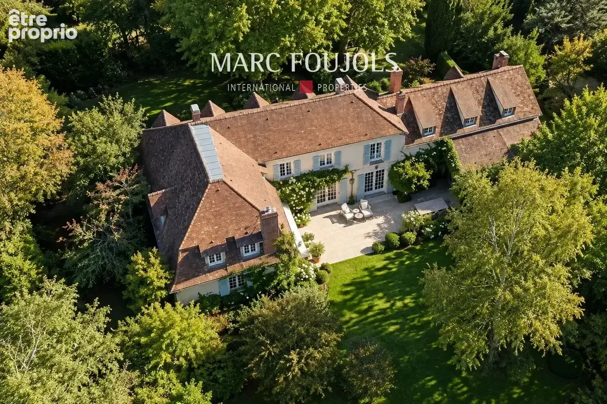 Élégante propriété familiale avec dépendances au cœur d'un parc arboré - photo 2