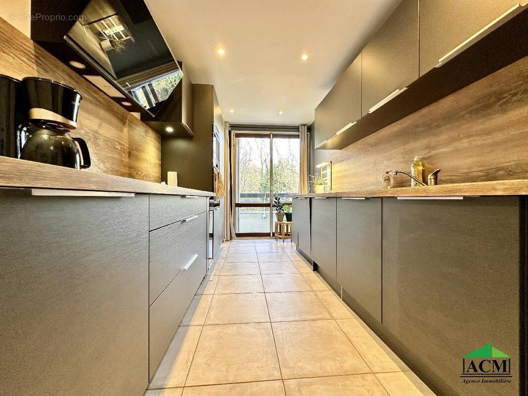 Appartement à MERY-SUR-OISE