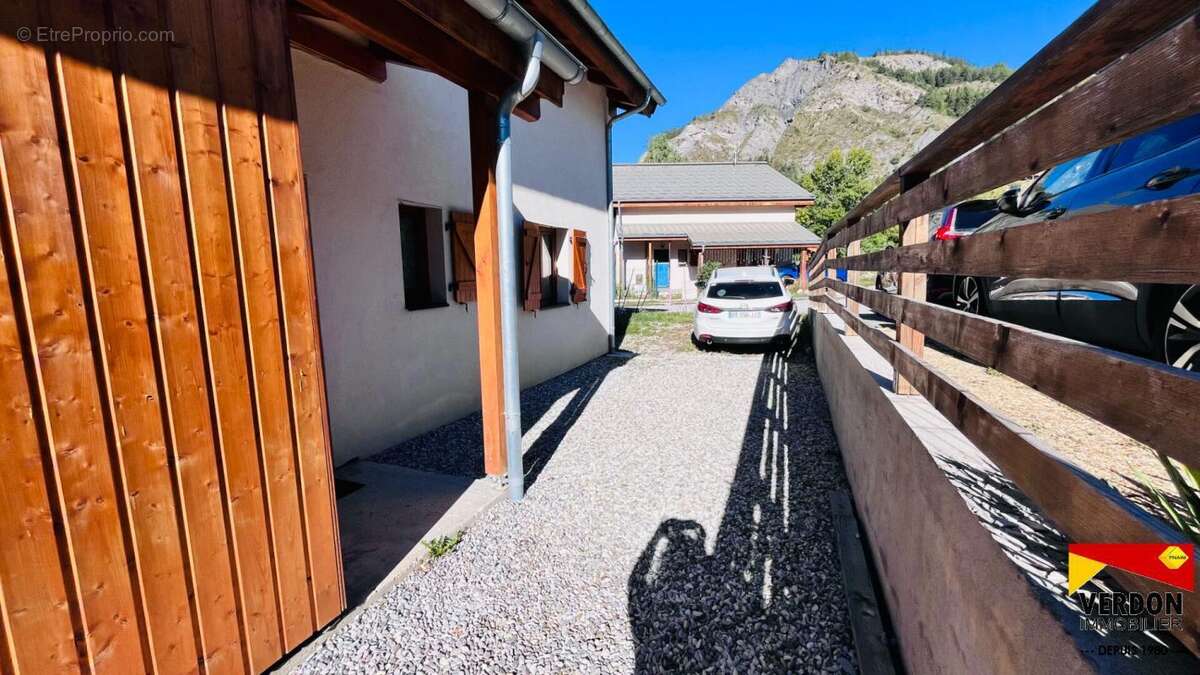 Appartement à ALLOS