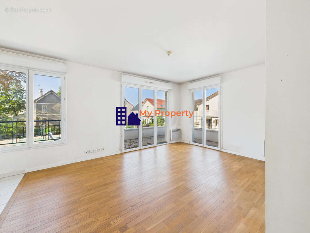 Appartement à HOUILLES