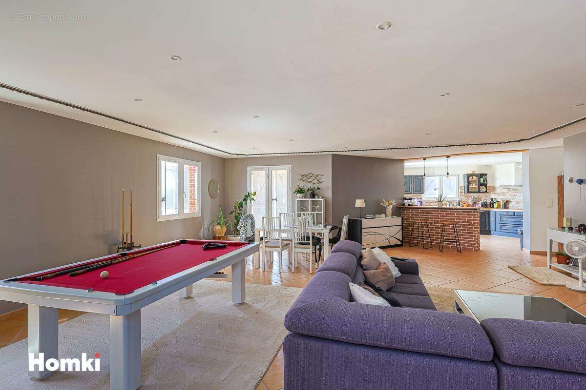 Maison/Villa T8 de 280 m2 à Castelnau-d'Estrétefonds 31620 - photo 7