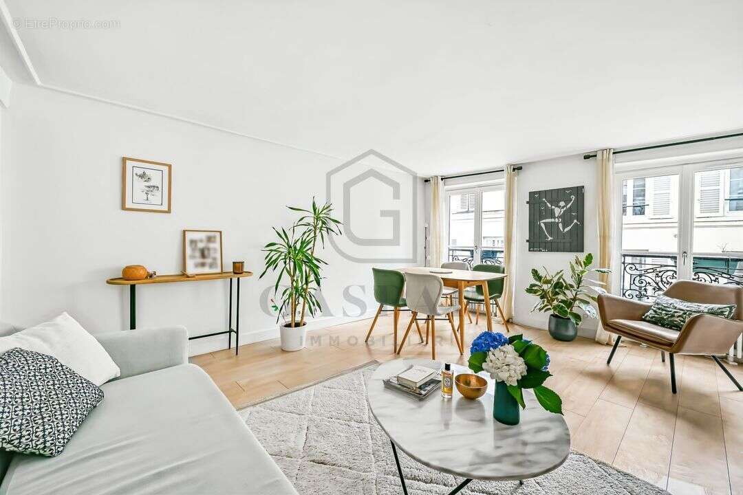 Appartement à PARIS-7E