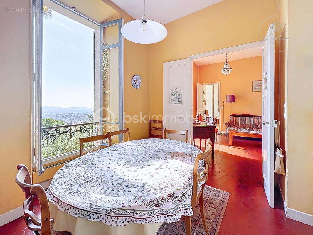 Appartement à GRASSE
