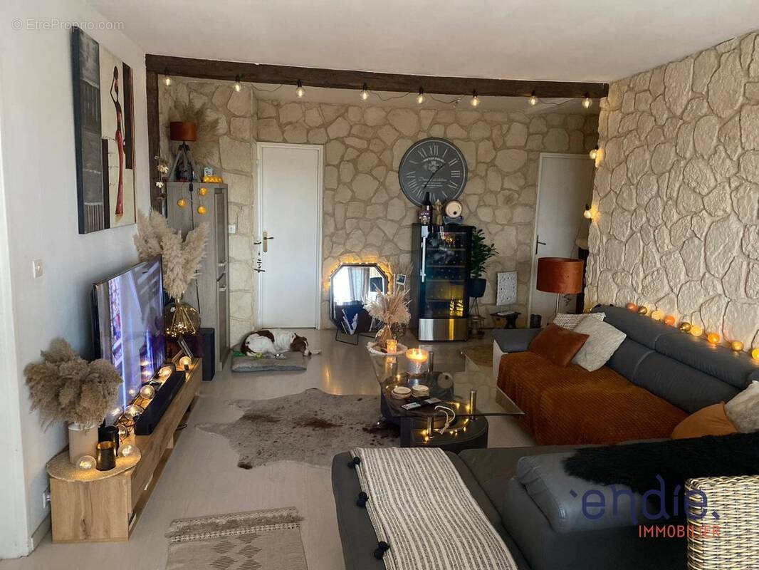 Appartement à MOULINS