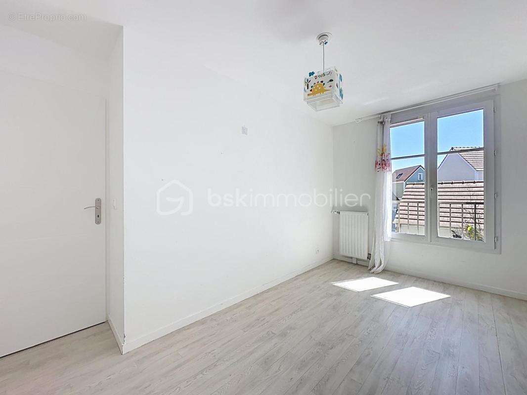 Maison à SAINT-PIERRE-DU-PERRAY