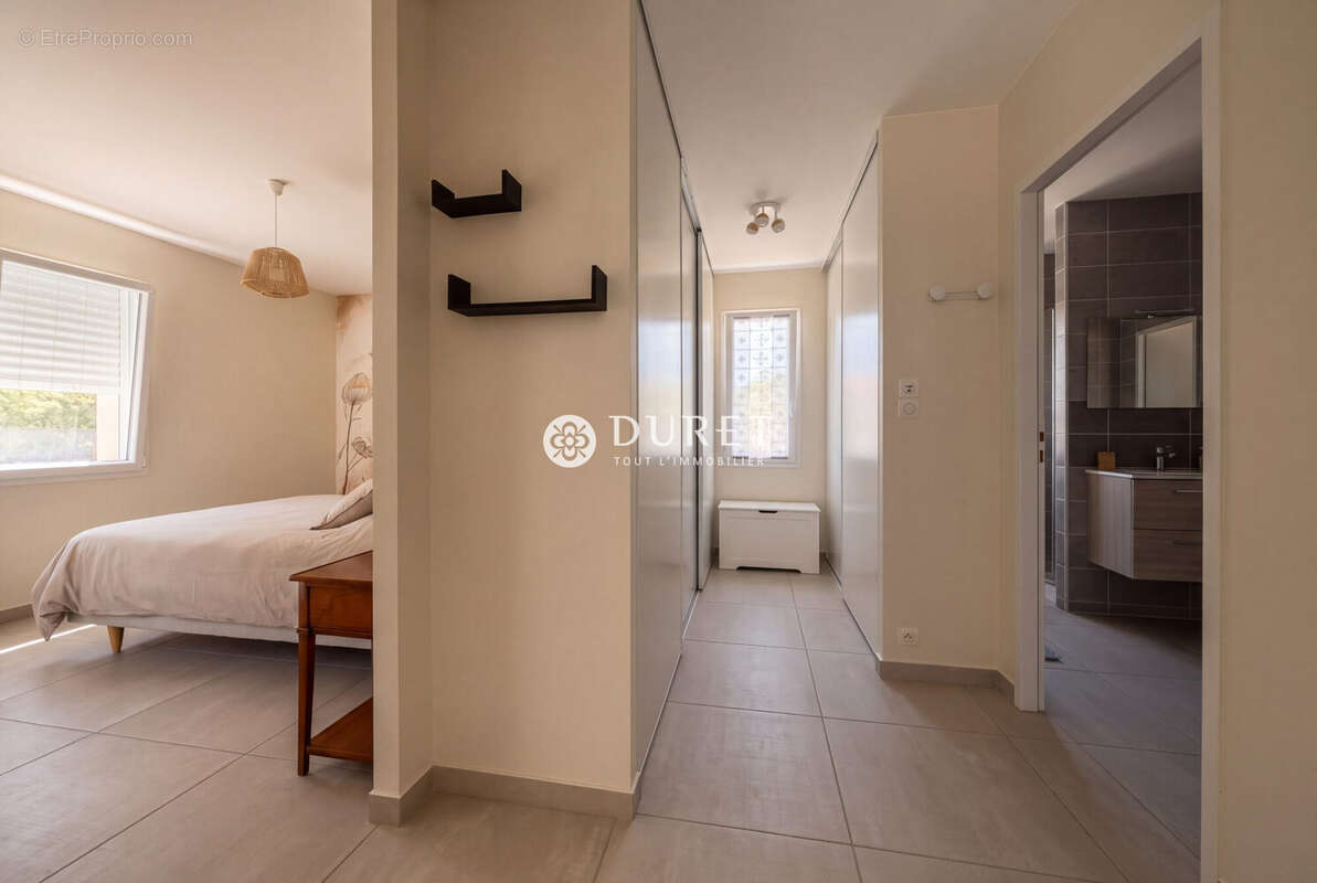 Maison 147 m² à Challans  - photo 8