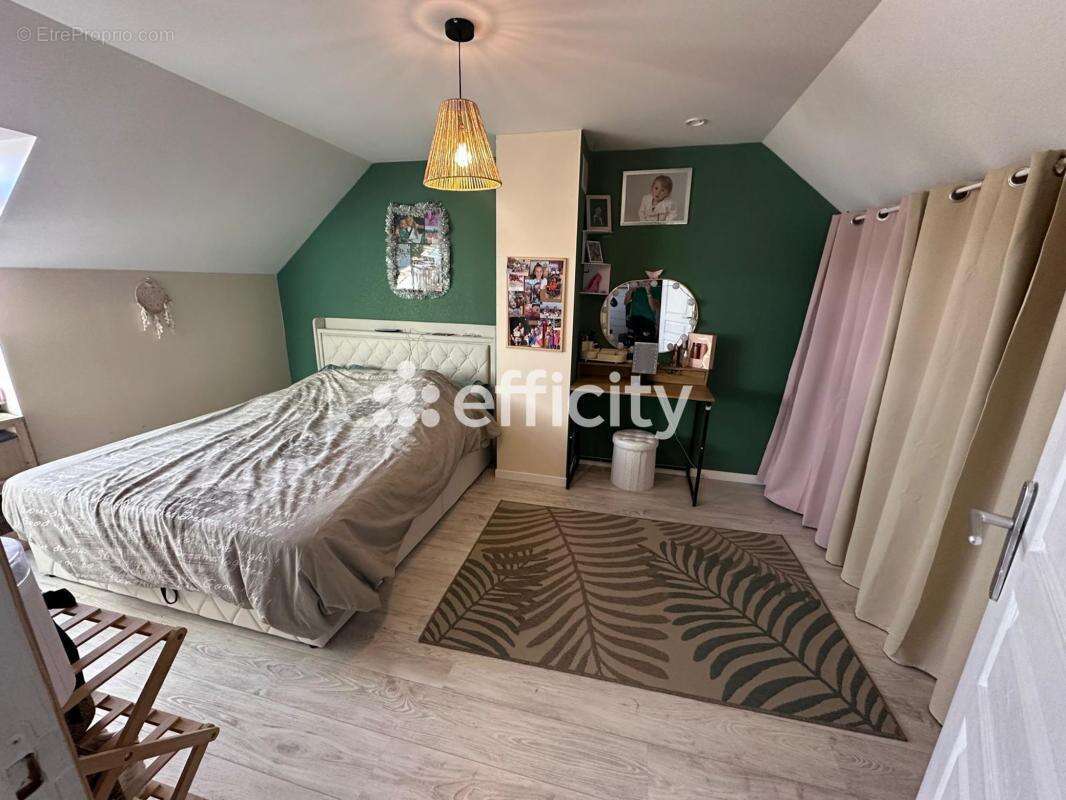 Maison à ALBARET-SAINTE-MARIE