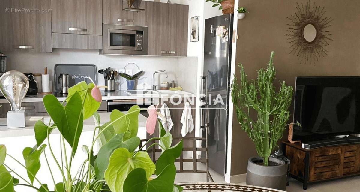 Appartement à LA LONDE-LES-MAURES