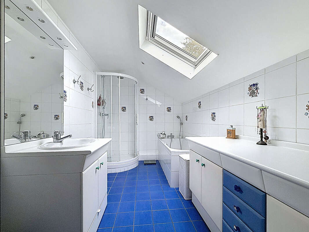 Maison à NANTERRE