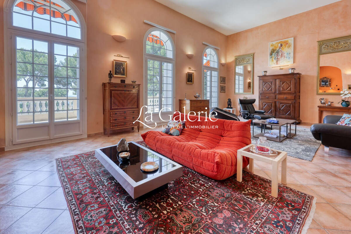 Appartement à HYERES