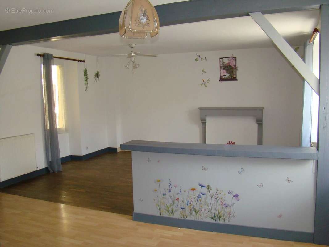 Maison à SAINT-MAURICE-LA-CLOUERE