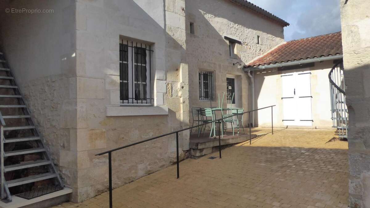 Maison à CHANCELADE