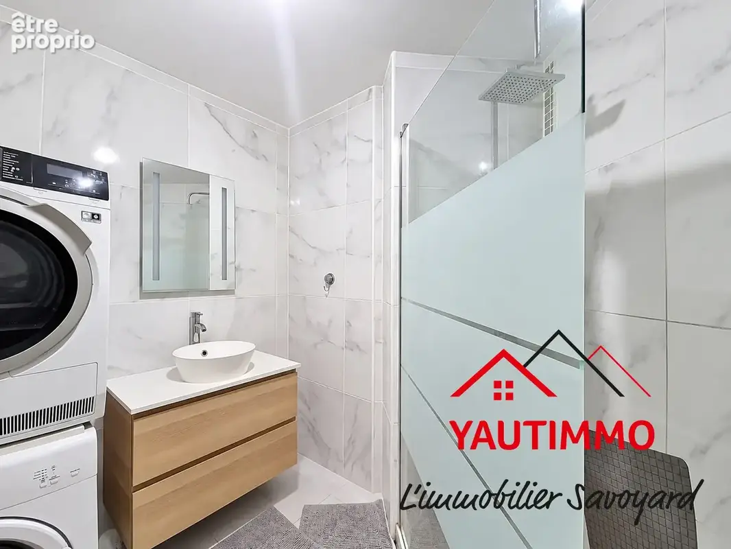 Annemasse   un t3 lumineux, de beaux volumes et deux espaces extérieurs !69 m2 habitables  pièce de vie de 35 - photo 6