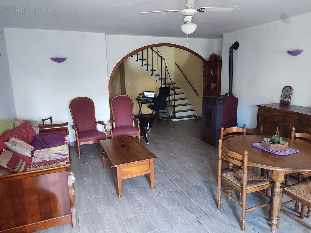 Maison à SAINT-BONNET-SUR-GIRONDE