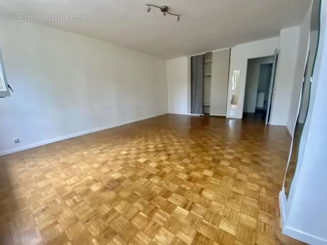 Appartement à MARSEILLE-9E