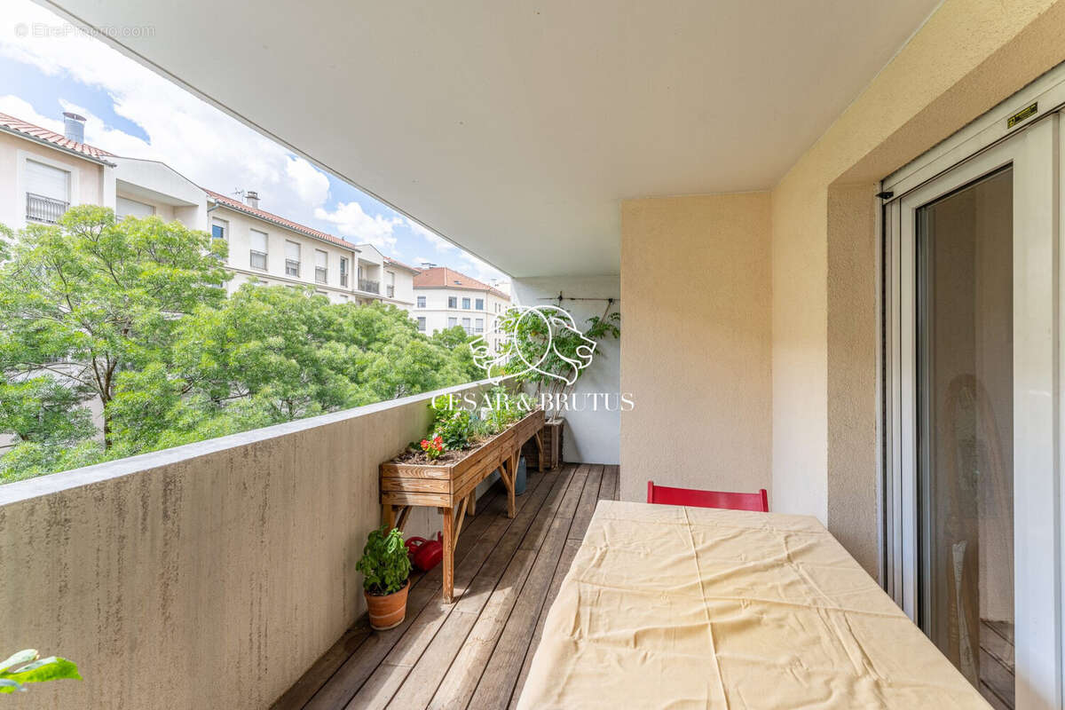 Appartement à LYON-3E