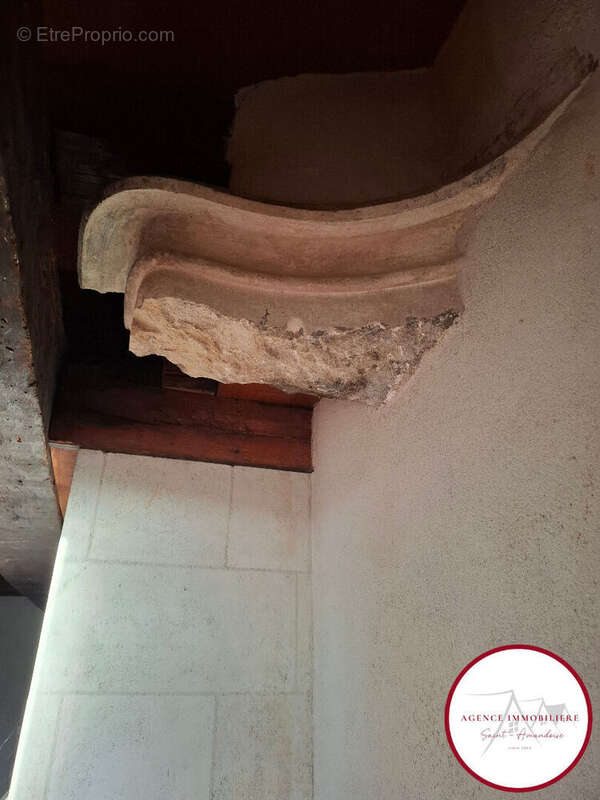 Maison à SAINT-AMAND-MONTROND