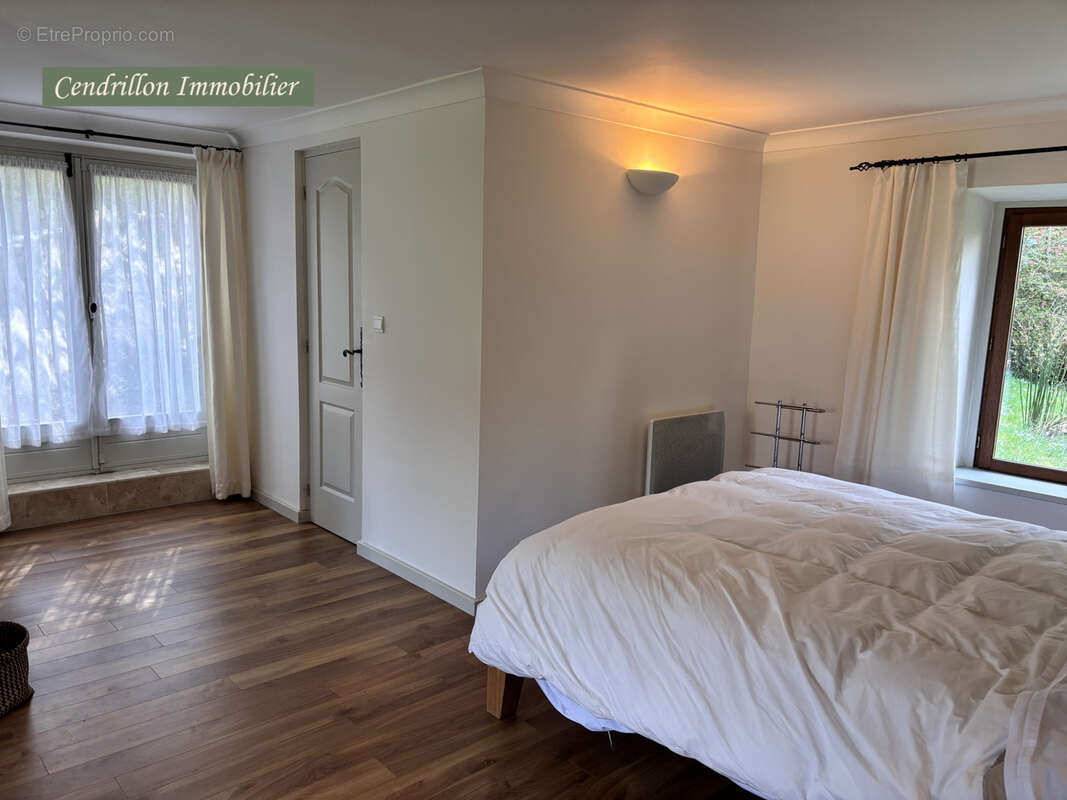 Maison à SAINT-JUNIEN-LA-BREGERE