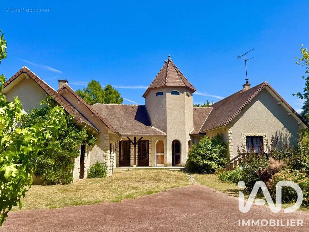 Photo 2 - Maison à COSNE-COURS-SUR-LOIRE
