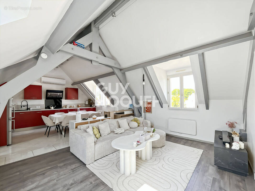 Appartement à FONTENAY-TRESIGNY