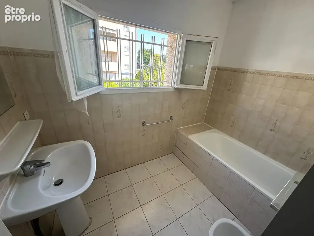 Maison Les Angles 5 pièce(s) 87 m2 - photo 4