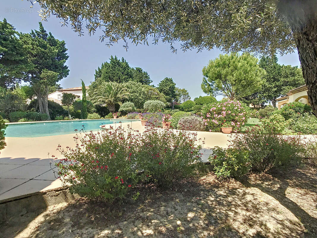 Maison à ROCHEFORT-DU-GARD