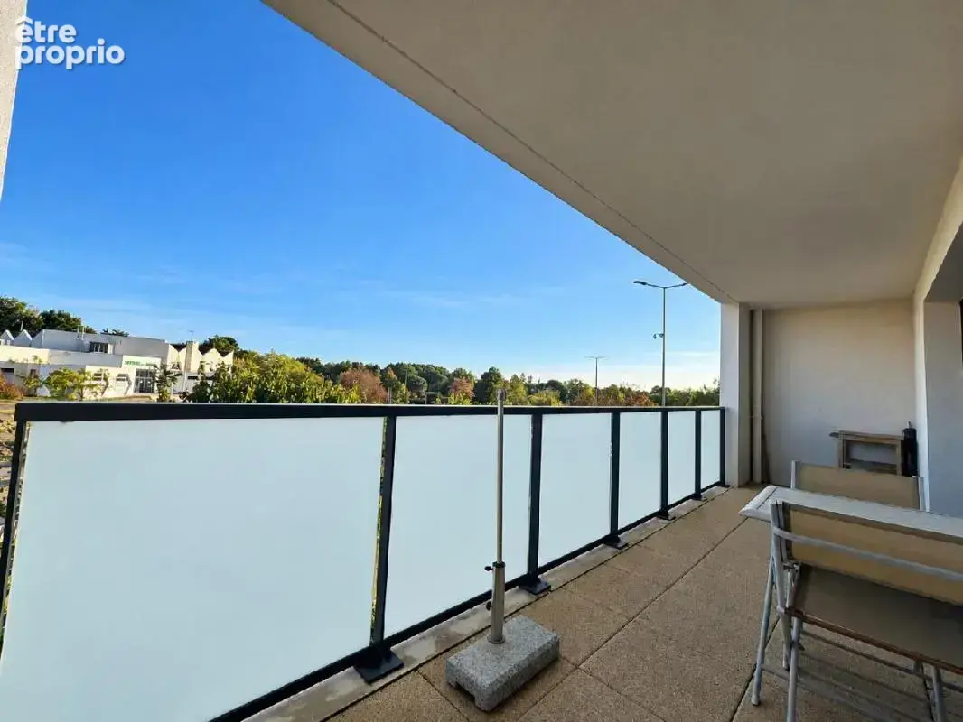 Vertou - Proche bourg - T3 de 79 m² - En parfait état - Grand balcon - 2 places de parking en sous-sol - photo 2