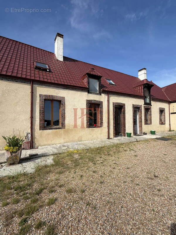Maison à BROU