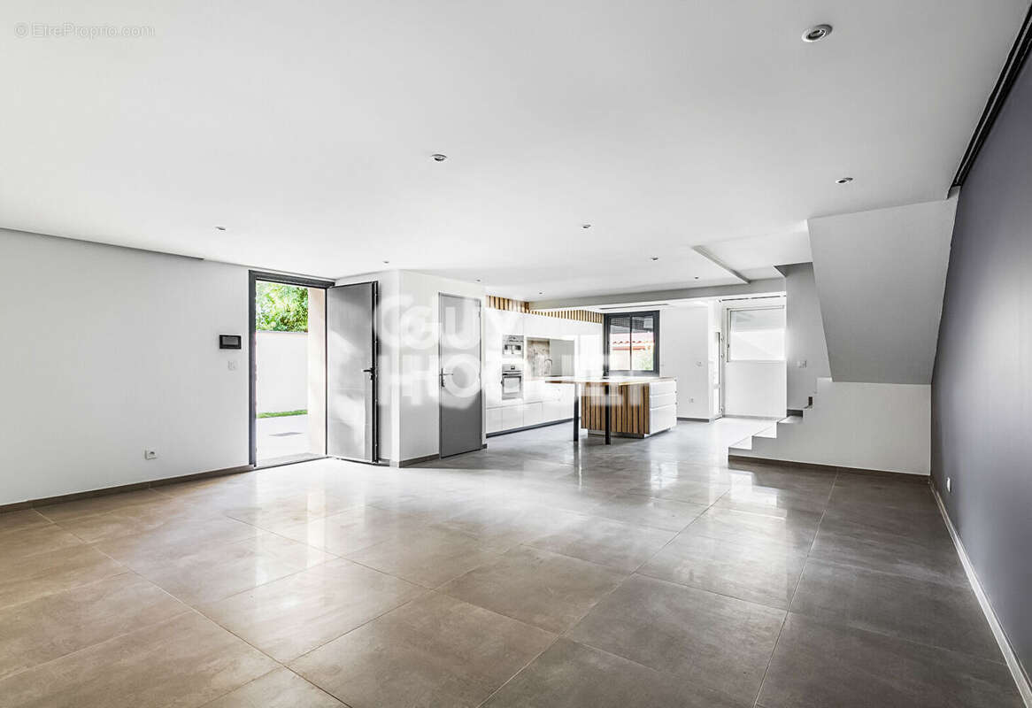 Maison à VILLEURBANNE