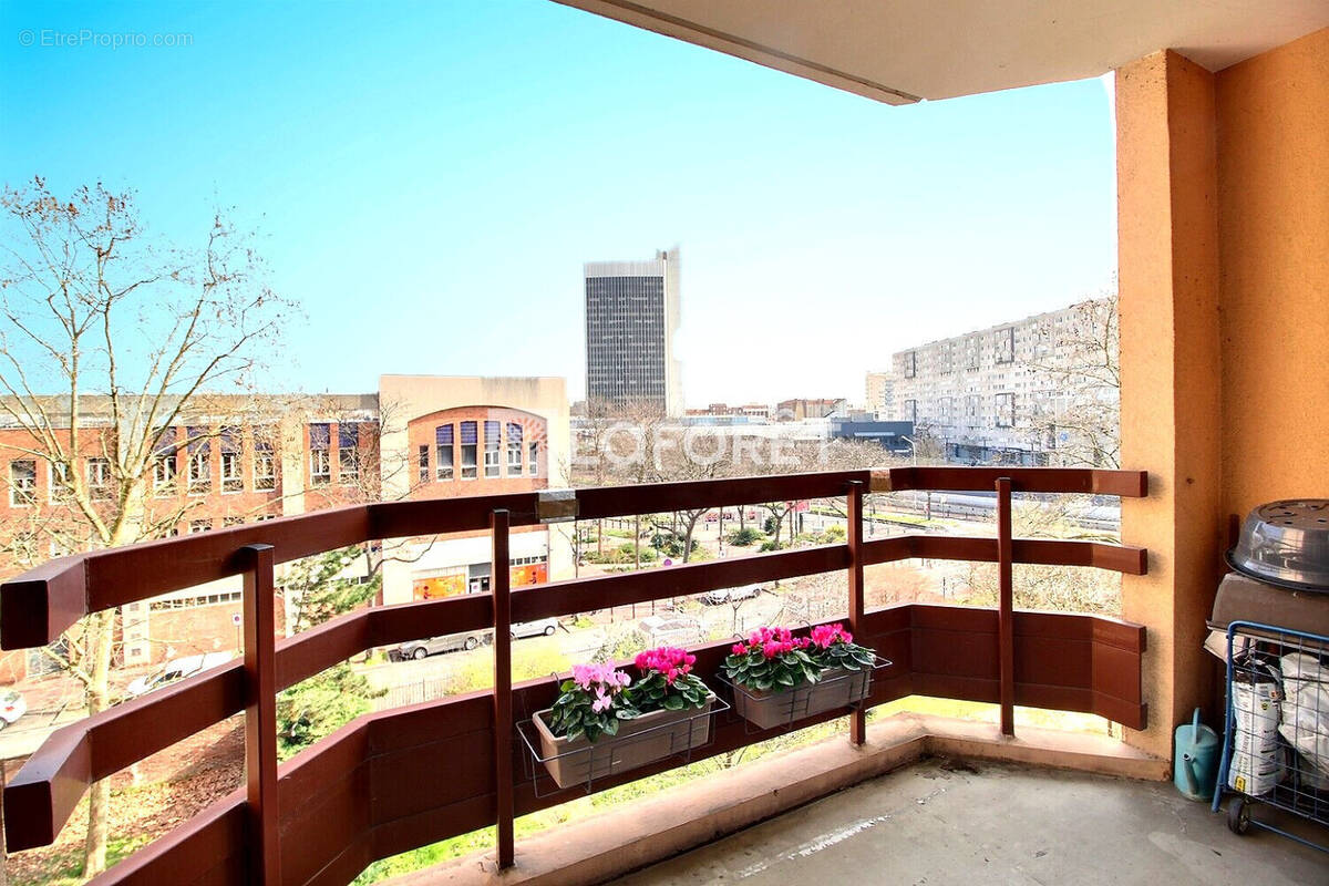 Appartement à GENNEVILLIERS