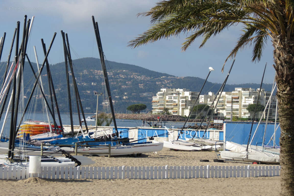 Appartement à MANDELIEU-LA-NAPOULE