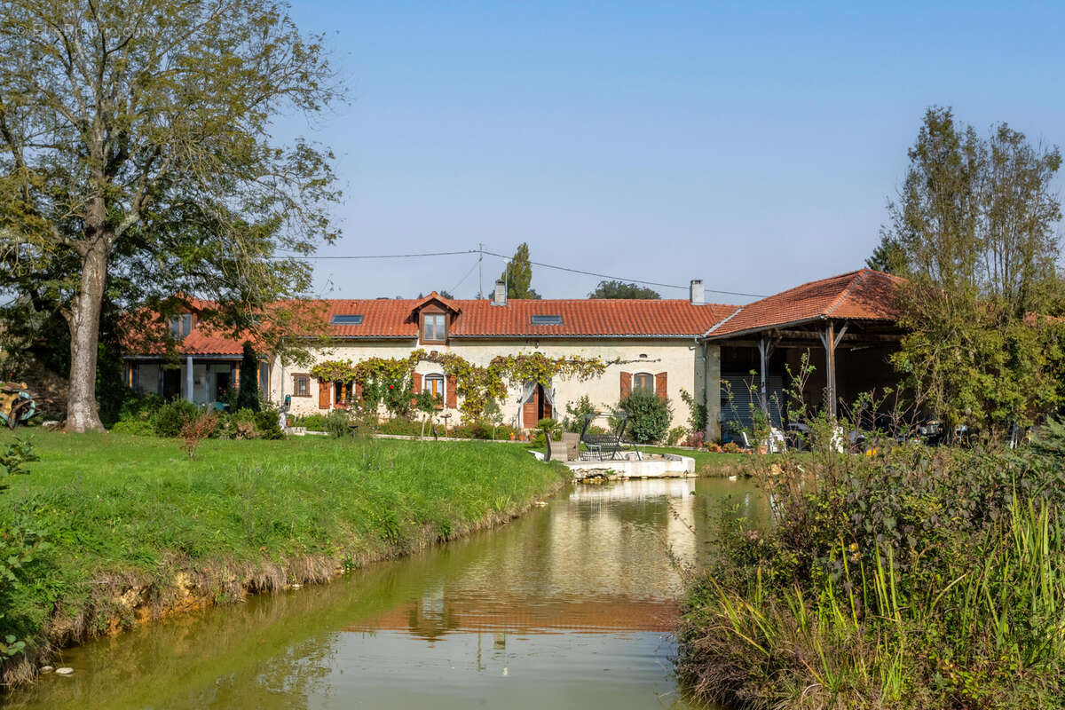 Maison à BOULOGNE-SUR-GESSE