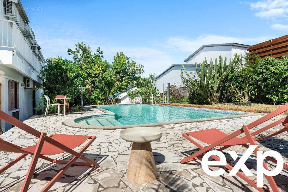 Maison à SAINTE-SUZANNE