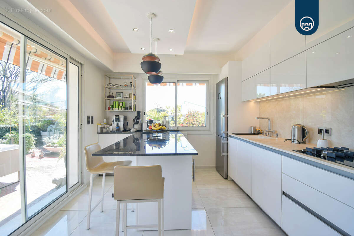 Nice - cimiez - 2p 76m2 terrasse 122m2 - photo 8