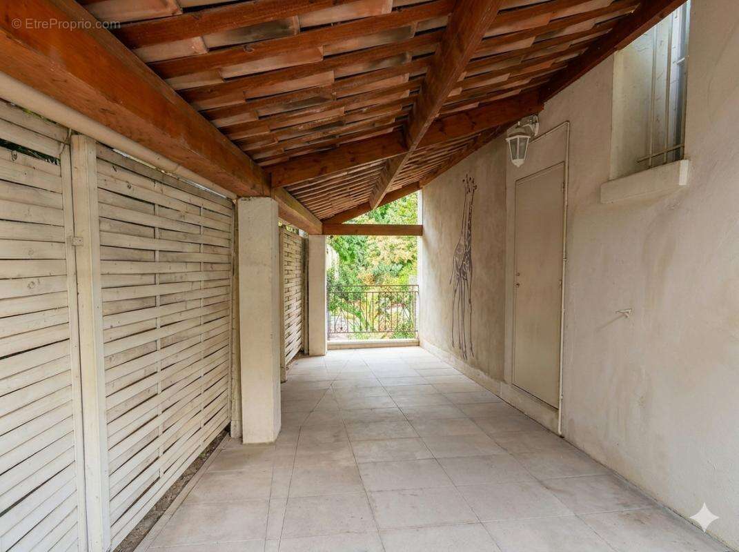 Appartement à MARSEILLE-8E