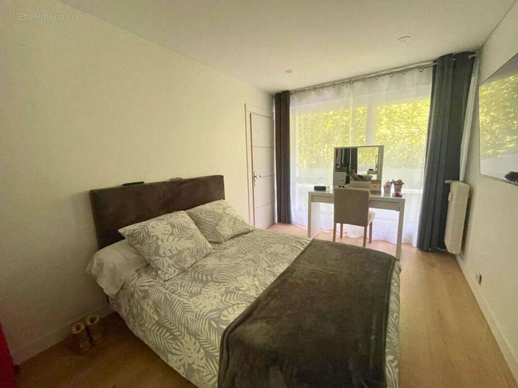 Appartement à LES ESSARTS-LE-ROI