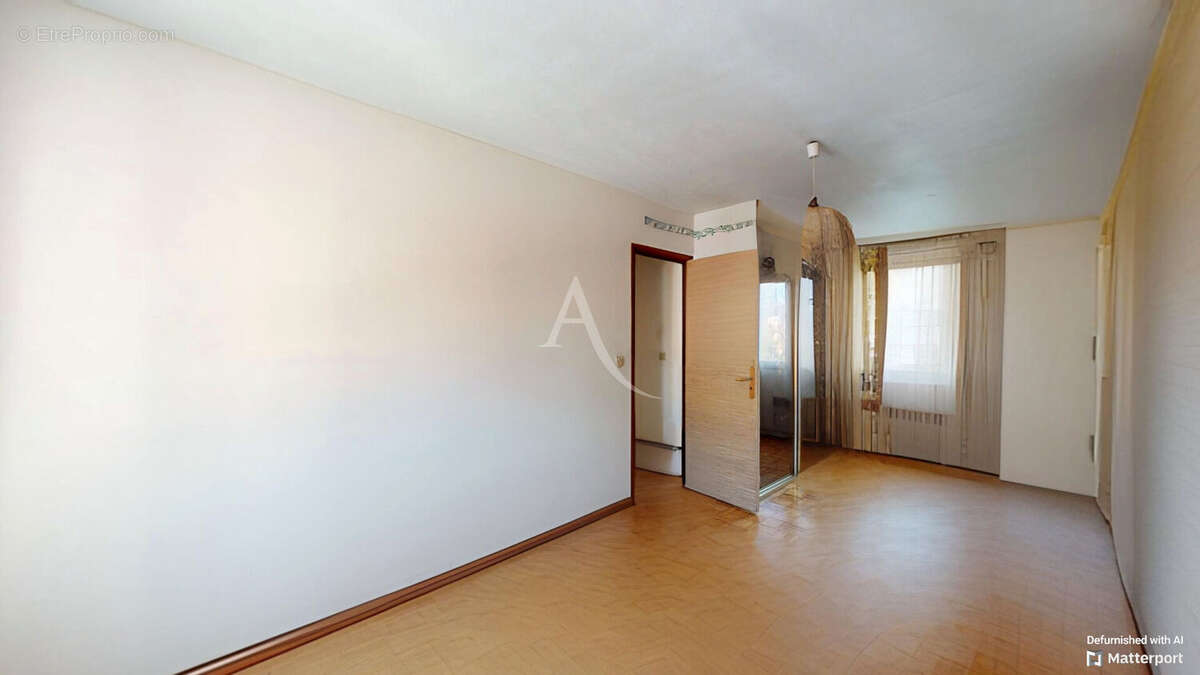 Maison à VILLENEUVE-LA-GARENNE