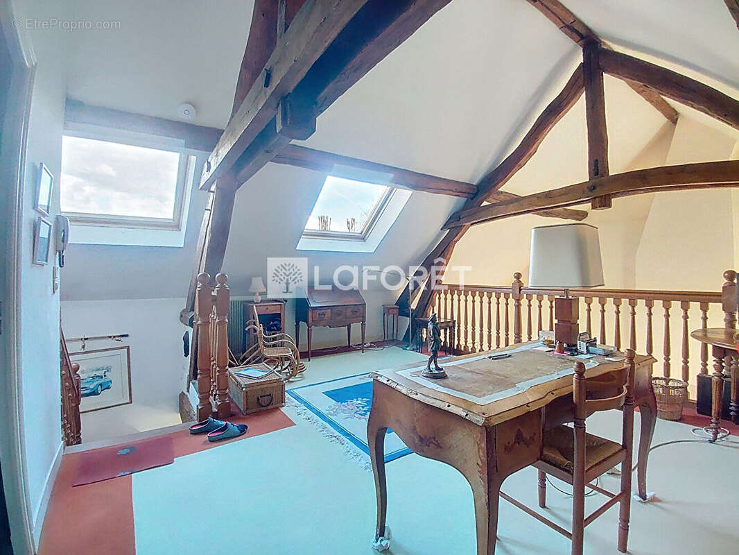 Maison à VAUX-SUR-SEINE