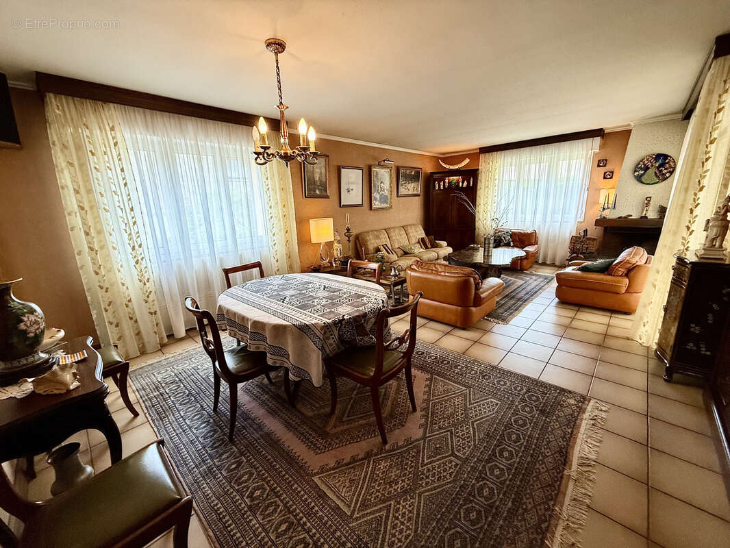Maison à LONGUYON