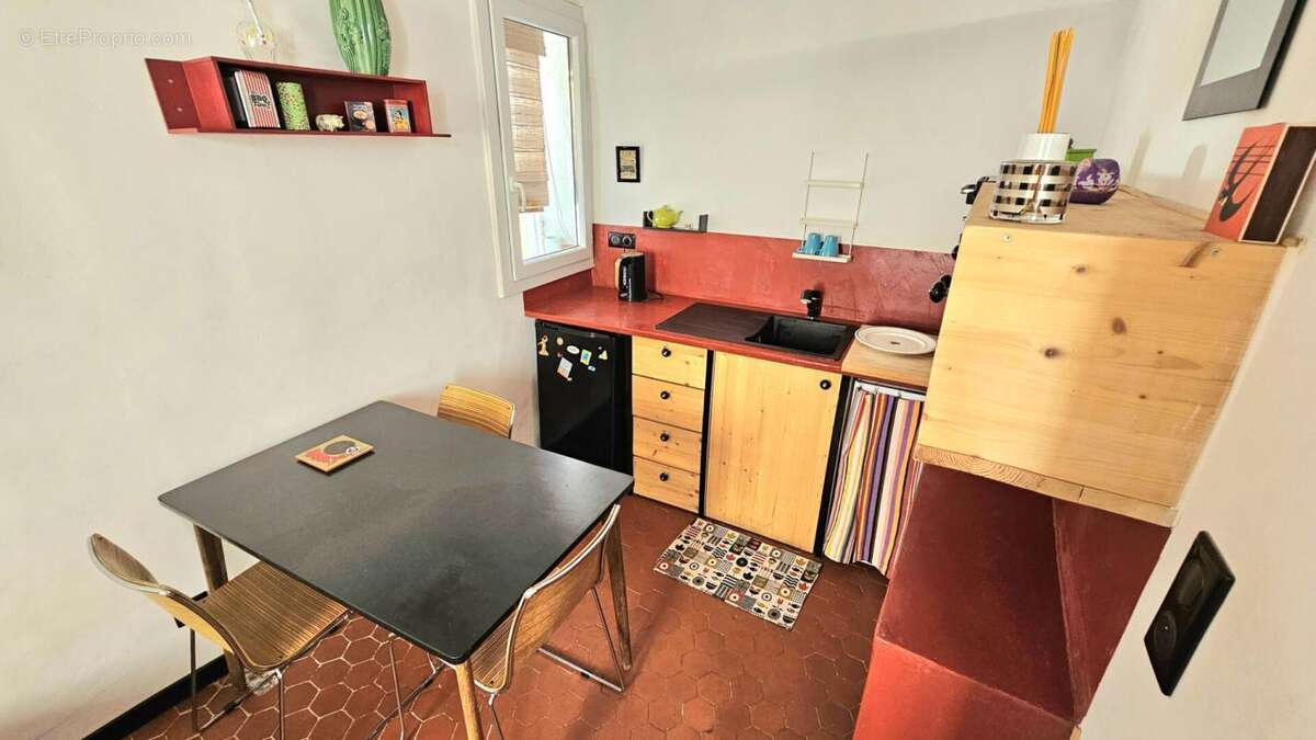 Duplex au 1er étage dans une petite copropriété de 3 lots à Claviers, Var - photo 3