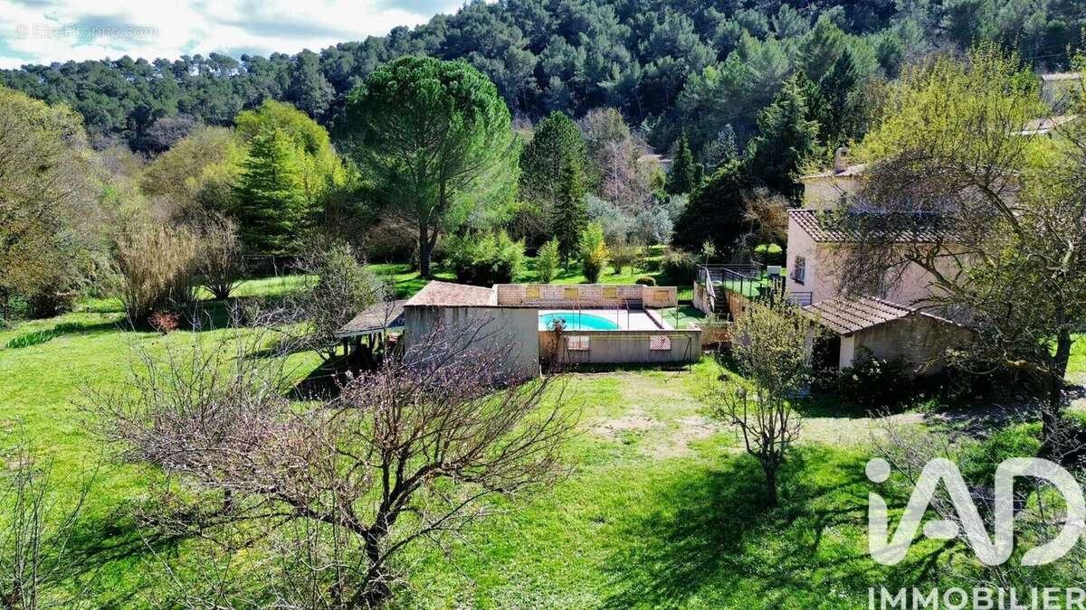 Photo 2 - Maison à SAINT-ZACHARIE