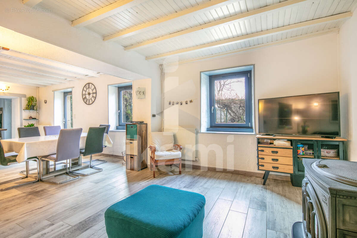 Maison à HAUTERIVES