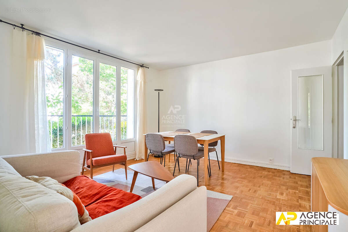 Appartement à MAISONS-LAFFITTE