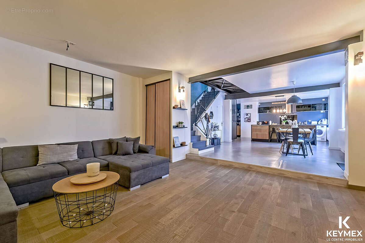 Maison à CHAMPAGNE-SUR-OISE