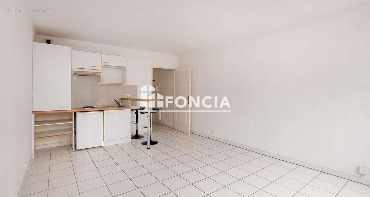 Appartement à PARIS-10E