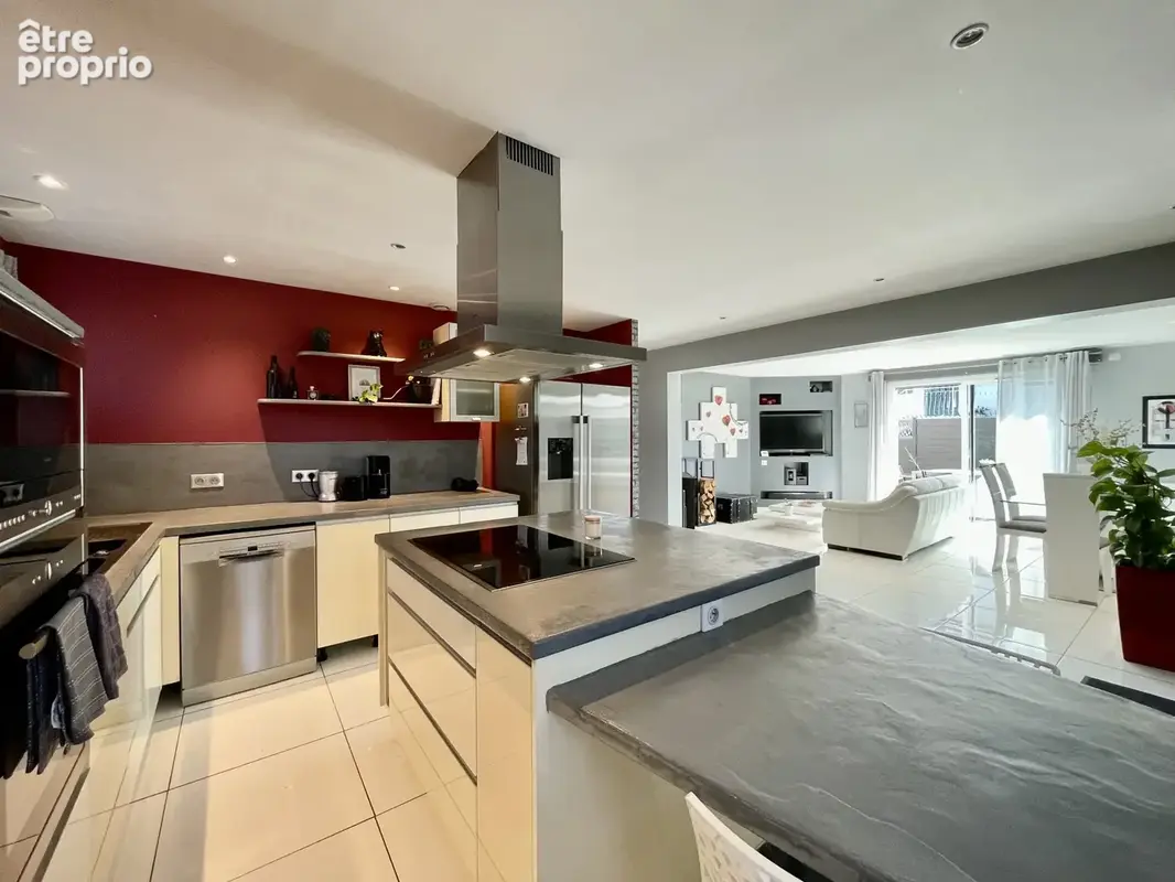 Maison de plain-pied avec Piscine secteur Bissy 73000 Chambéry - photo 5